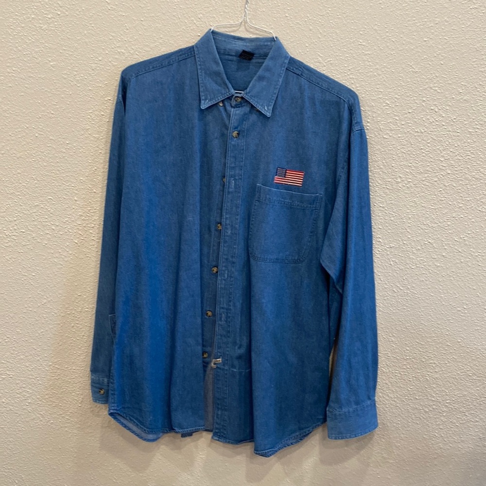Mens Blue Denim long sleeve button down shirt with American flag Size XL